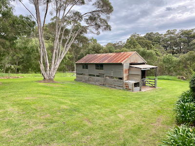 Bush & Beyond rustic accommodation